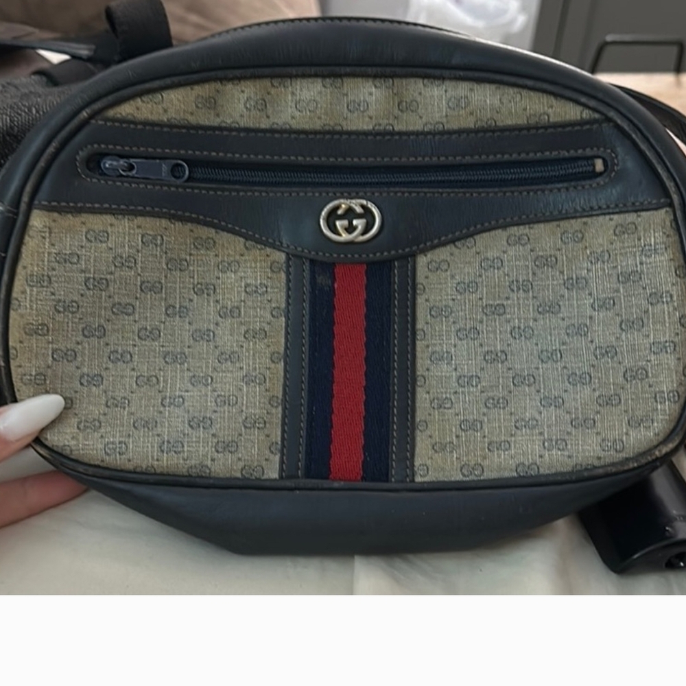 Authentic Gucci Crossbody  Bag